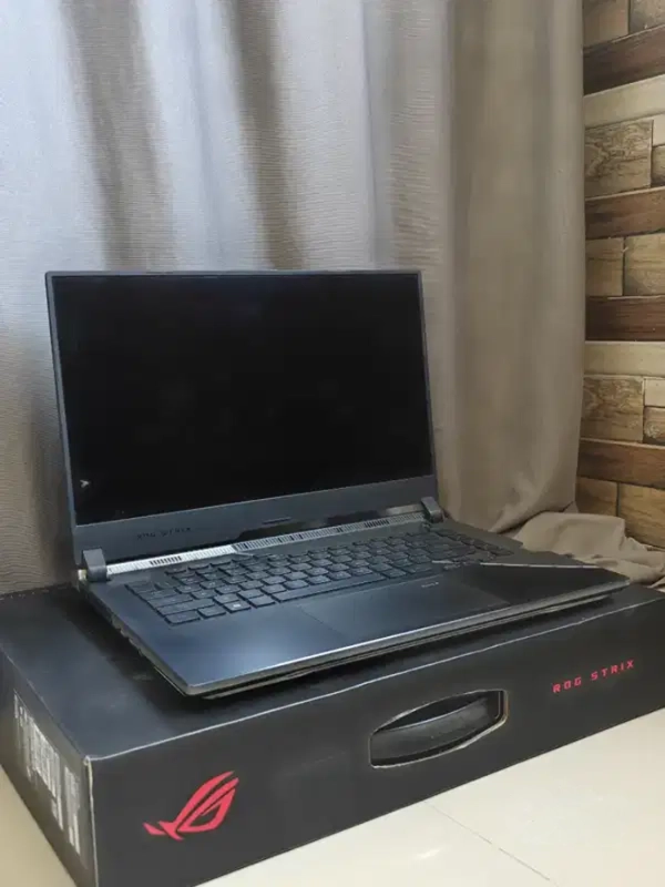 ASUS ROG Scar 15 - Intel i9, RTX 3080 Ti 16GB, 32GB DDR5, 1TB